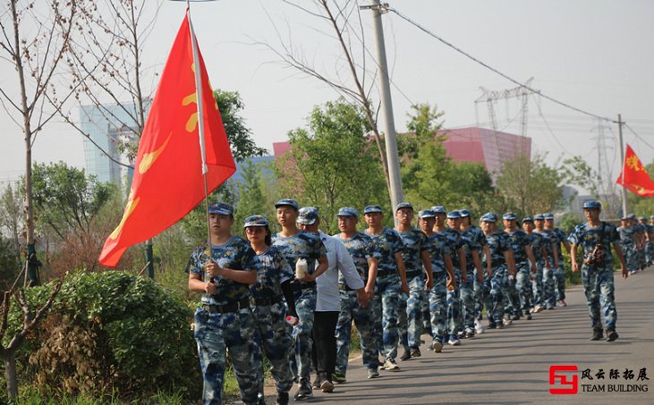 軍訓(xùn)發(fā)朋友圈的配詞-軍訓(xùn)發(fā)朋友圈說說怎么寫？